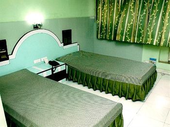 Neeranand Dalhousie- A Pure Vegetarian Hotel Kolkata Exterior photo